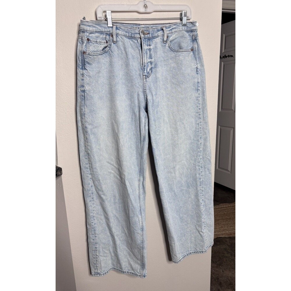 American Eagle High Rise light wash Wide Leg Jeans Womens 16 Reg Denim Pants